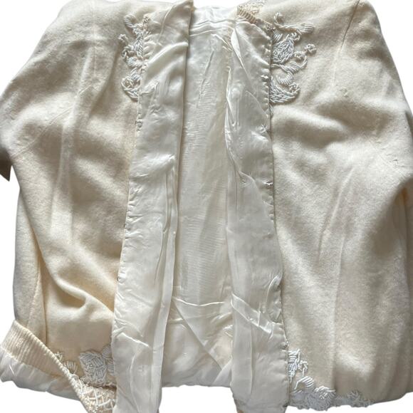 Vintage Royal Beaded Wool Angora Cardigan Cream White Made in Hong Kong 46 - Picture 9 of 10